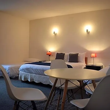 Hotel De France 2*