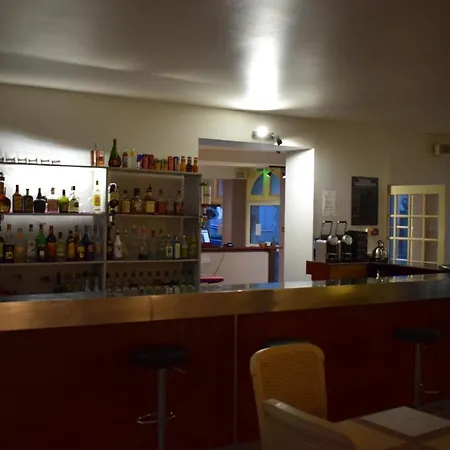 Hotel De France 2*